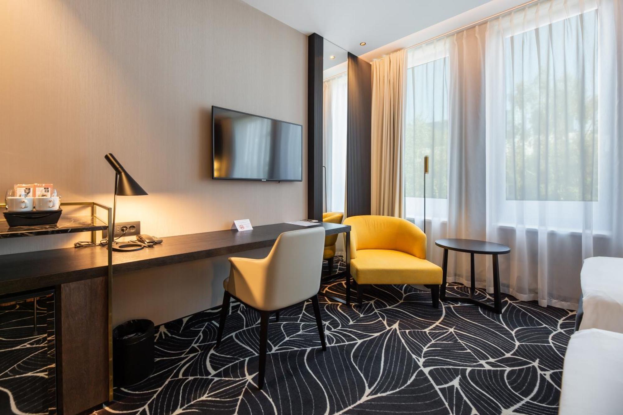 Movenpick Hotel Tallin Exterior foto