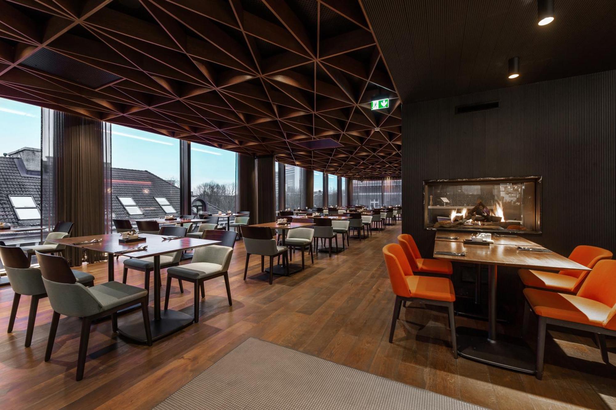 Movenpick Hotel Tallin Exterior foto