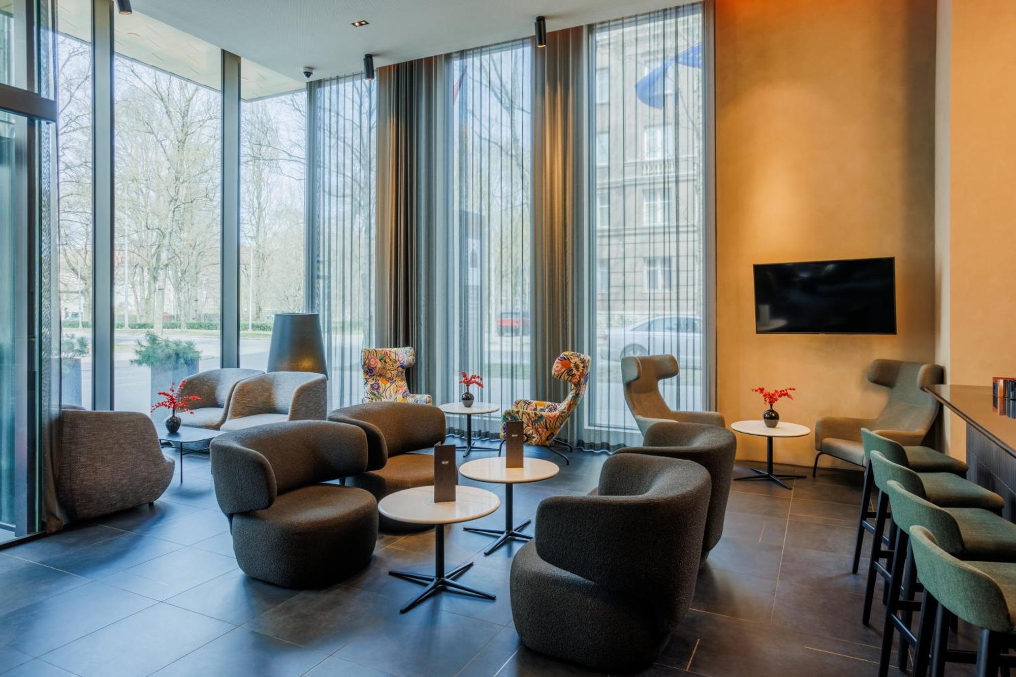 Movenpick Hotel Tallin Exterior foto