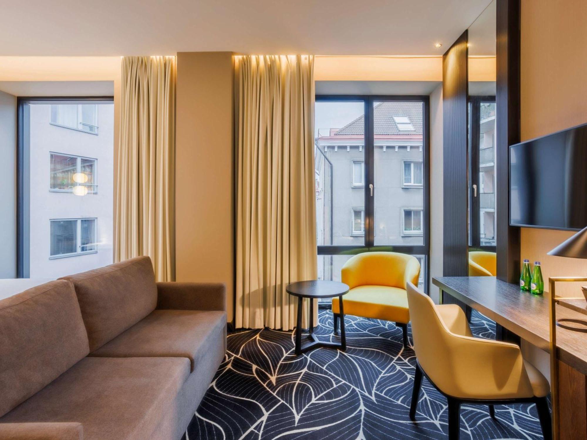 Movenpick Hotel Tallin Exterior foto